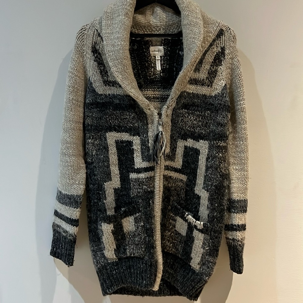 Aritzia Gray & Cream Shawl-Collar Zip Front Sweater